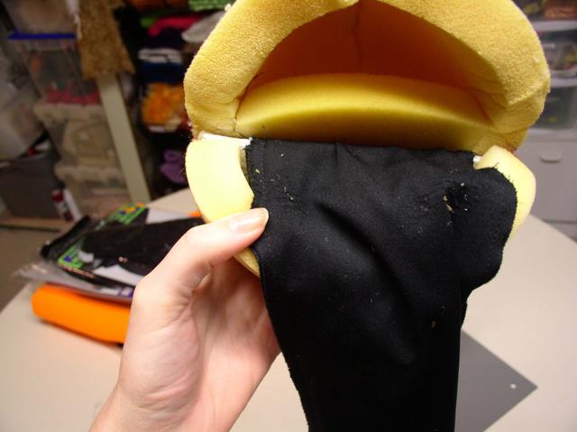 The upper head stabilizer and holdhold foam